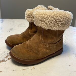 UGG Jorie Boots Size 8 Toddler